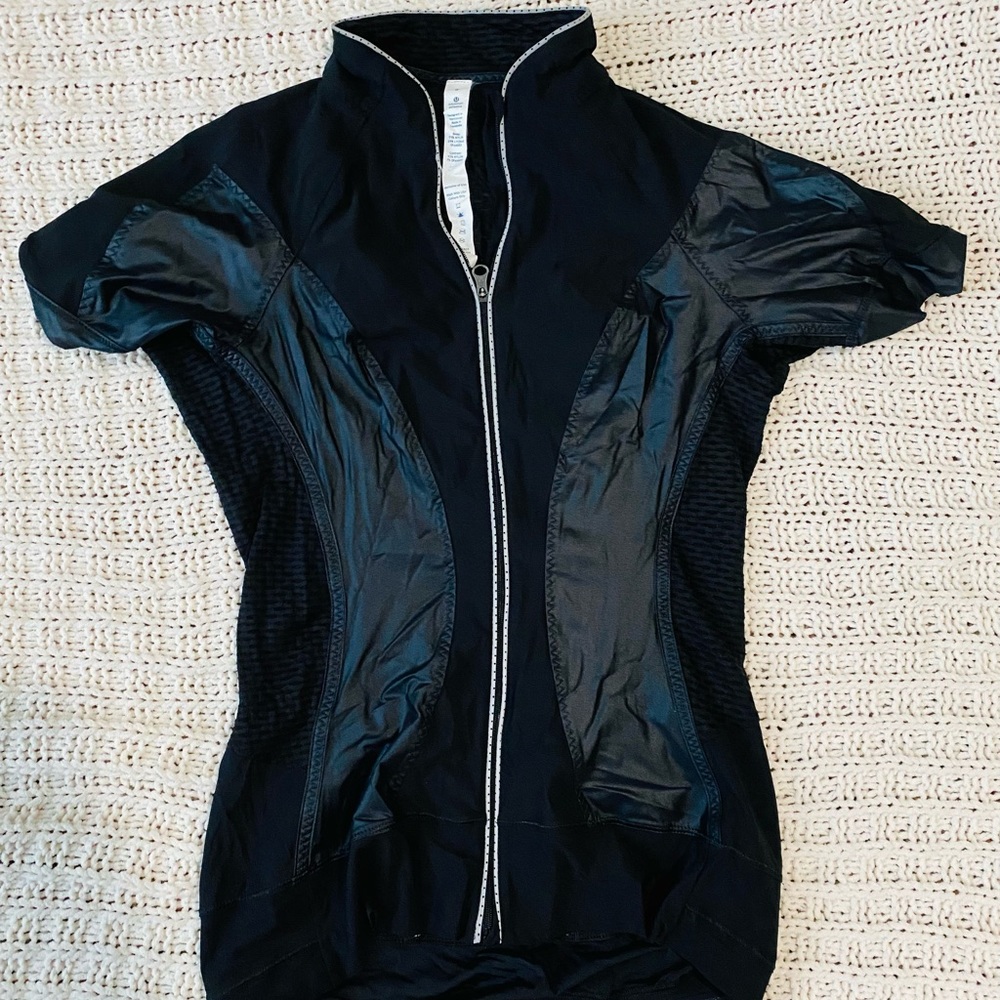 Lululemon zip up vest shirt